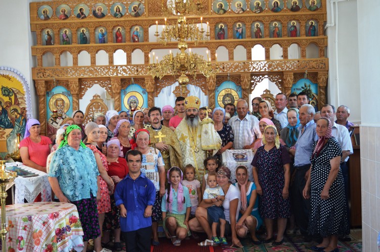 ps-antonie-de-orhei-la-biserica-din-satul-razalai-sangerei-31-iulie-2016-6