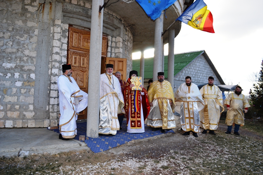 ps-antonie-de-orhei-la-manastirea-sfantul-apostol-andrei-din-durlesti-13-decembrie-2016-1