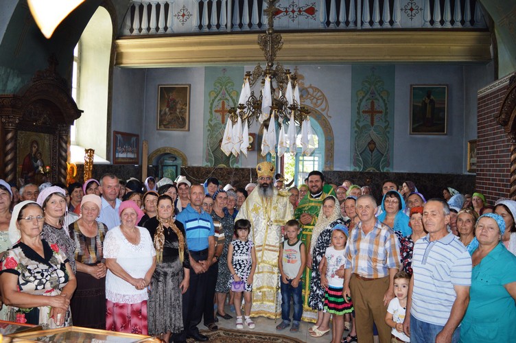 ps-antonie-de-orhei-la-parohia-sfantul-dimitrie-din-costuleni-ungheni-21-august-2016-12