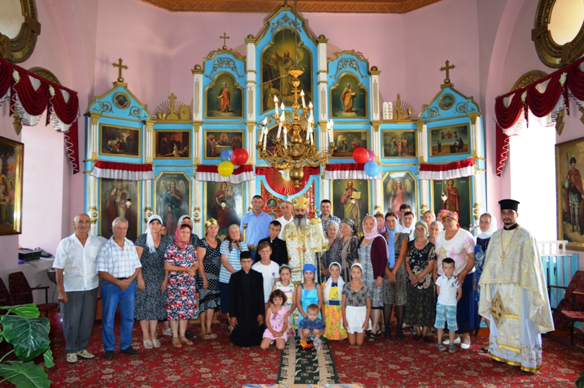 ps-antonie-de-orhei-la-parohia-sfantul-mare-mucenic-dimitrie-din-floritoaia-veche-6-august-2017