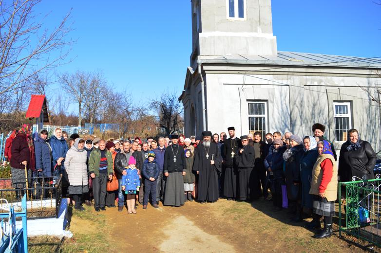 ps-antonie-de-orhei-la-parohia-sfintii-arhangheli-mihail-si-gavriil-din-badicul-moldovesc-cahul-21-noiembrie-2017-0